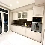 Emaar 2Bed+3Bath 120Sqm Spacious Apartment